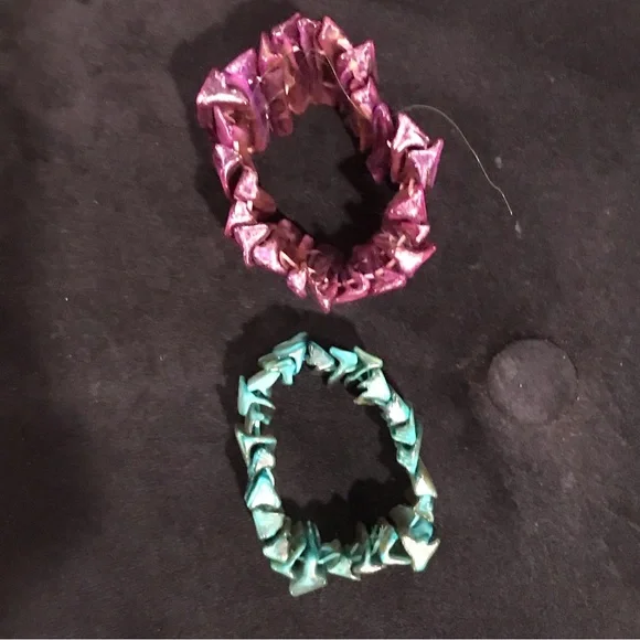 NEW YORK & COMPANY-Lot of 2 Gorgeous Pearlescent Stretch Statement Bracelets - Picture 4 of 4